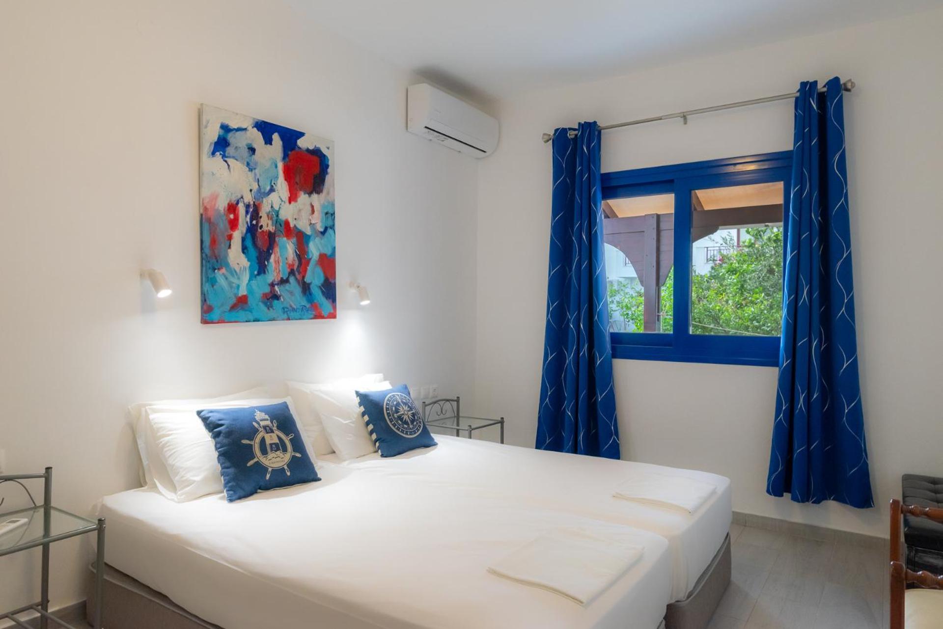 Stratos By Mroom Apartments Makrýgialos Eksteriør billede
