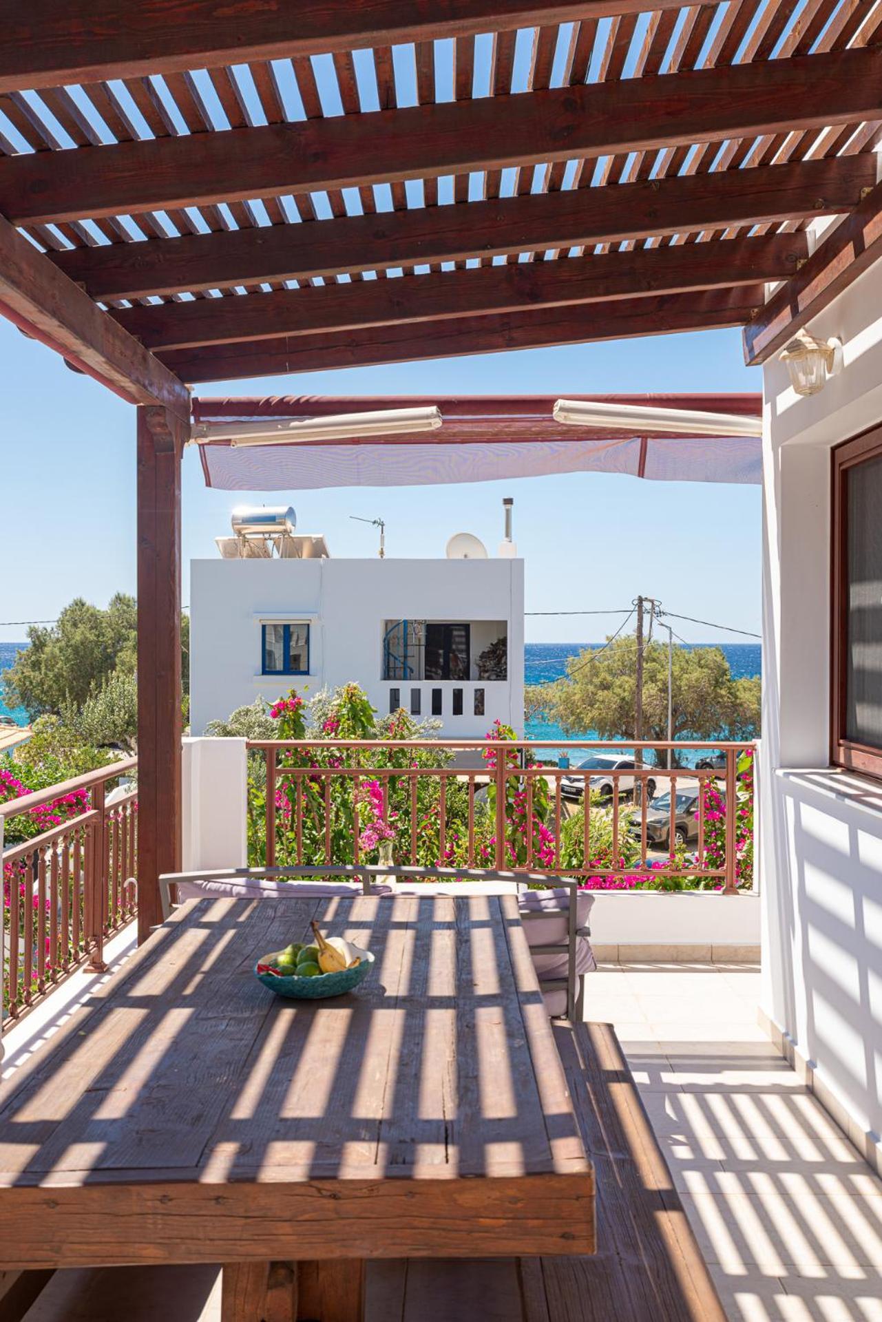 Stratos By Mroom Apartments Makrýgialos Eksteriør billede
