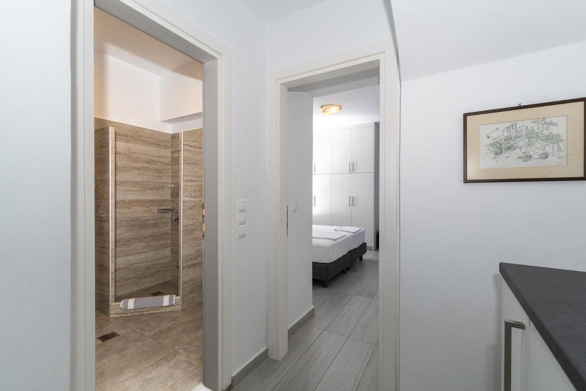 Stratos By Mroom Apartments Makrýgialos Eksteriør billede