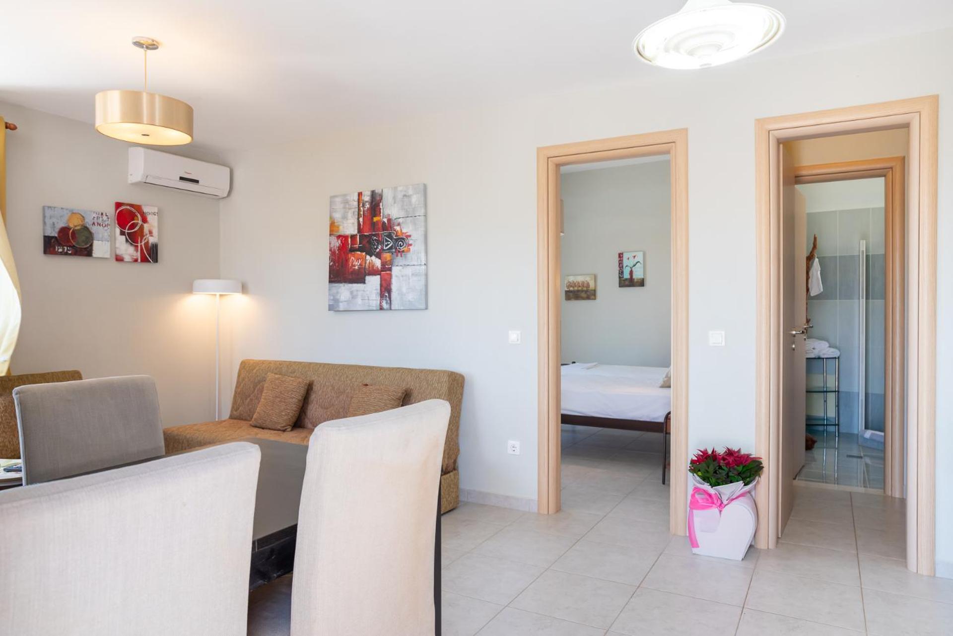 Stratos By Mroom Apartments Makrýgialos Eksteriør billede