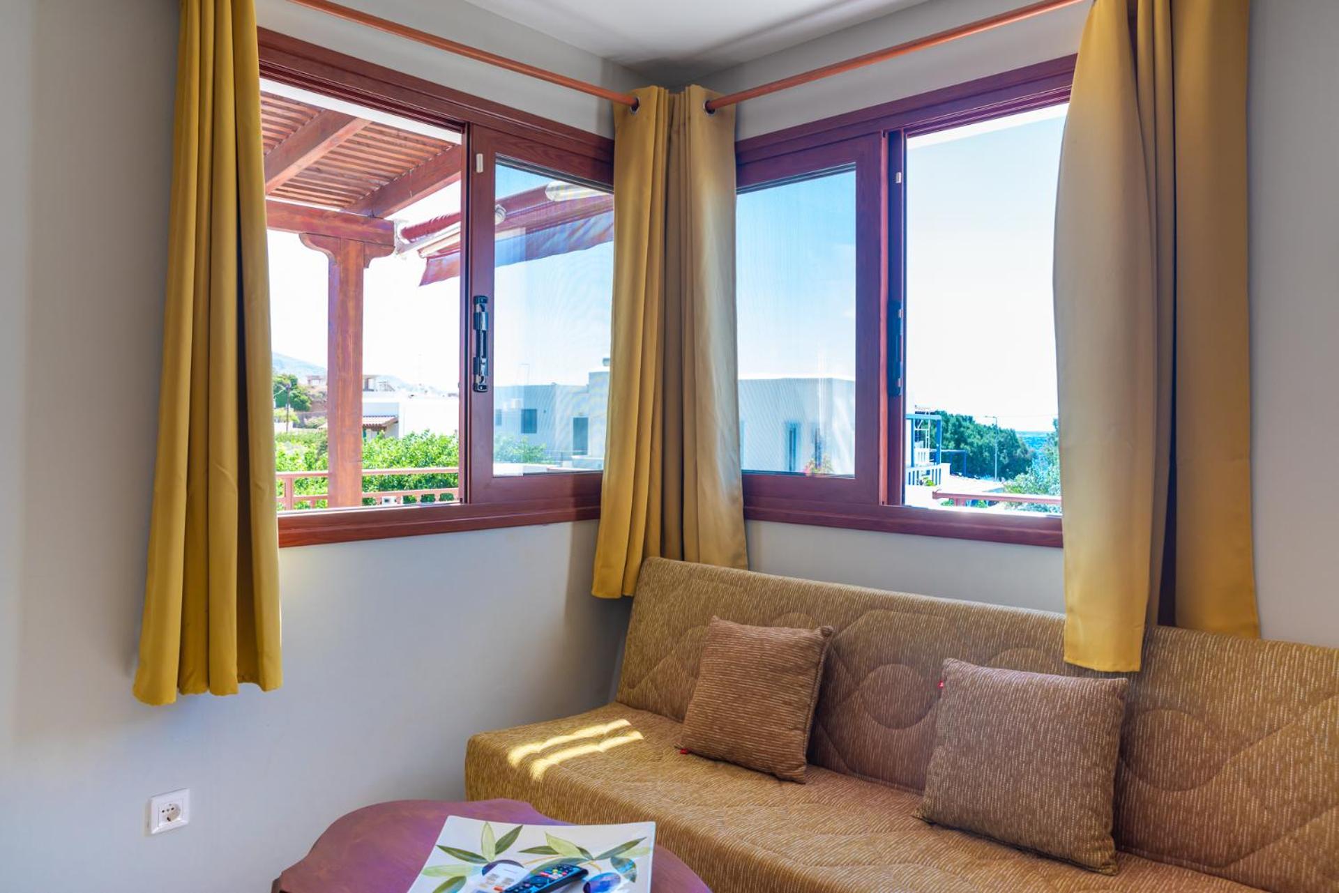 Stratos By Mroom Apartments Makrýgialos Eksteriør billede