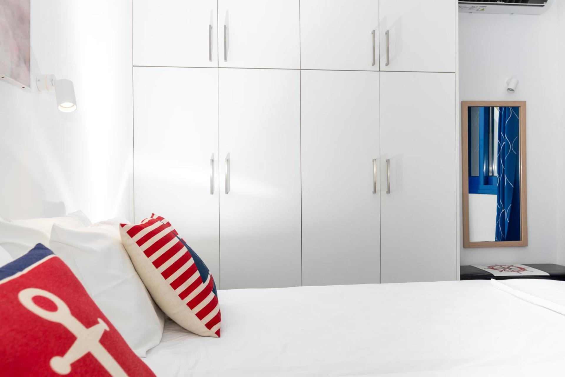 Stratos By Mroom Apartments Makrýgialos Eksteriør billede