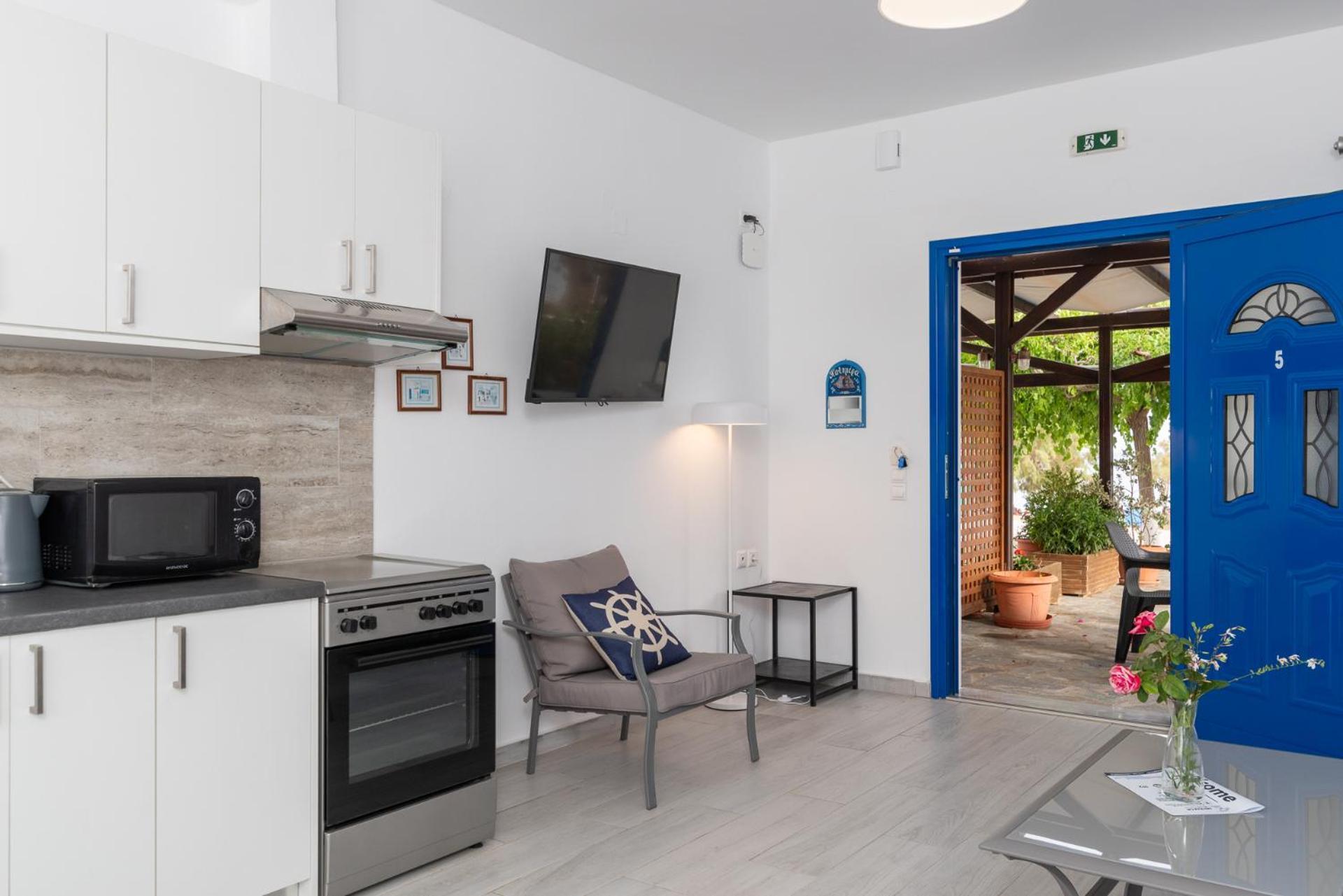 Stratos By Mroom Apartments Makrýgialos Eksteriør billede
